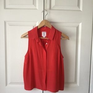 Yellow is Gold Red Collared Sleeveless Button Down Blouse Size Small EUC